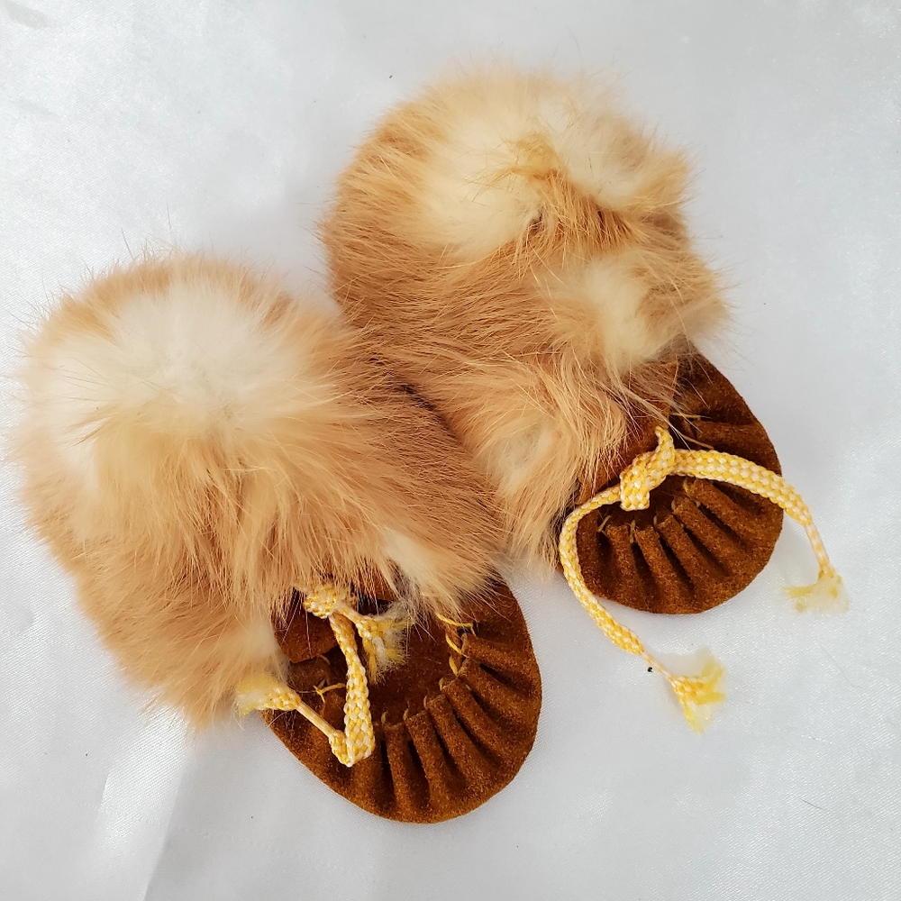 Vintage 70s Native American Mocassins Tassels Baby Size 4